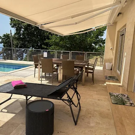 Villa Maranata-5 Stars-pool-spa-gym-free Parking-privacy *