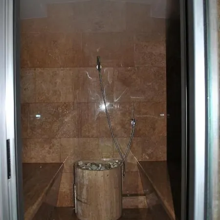 Maranata-5 Stars-pool-spa-gym-free Parking-privacy