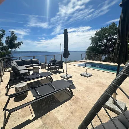 Maranata-5 Stars-pool-spa-gym-free Parking-privacy * Jesenice (Split-Dalmatia)
