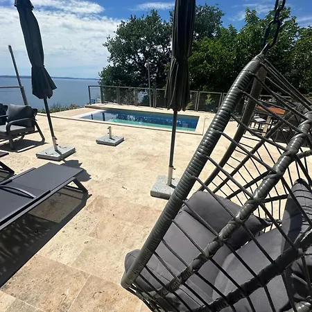 Vila Maranata-5 Stars-pool-spa-gym-free Parking-privacy *