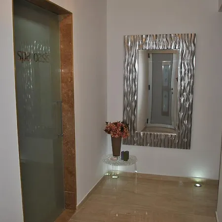 Maranata-5 Stars-pool-spa-gym-free Parking-privacy Jesenice