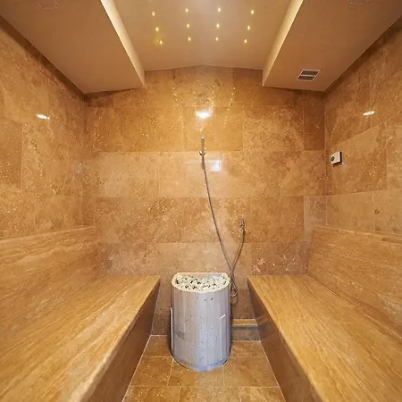 Maranata-5 Stars-pool-spa-gym-free Parking-privacy Villa