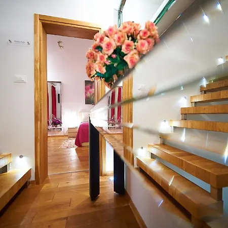 Maranata-5 Stars-pool-spa-gym-free Parking-privacy