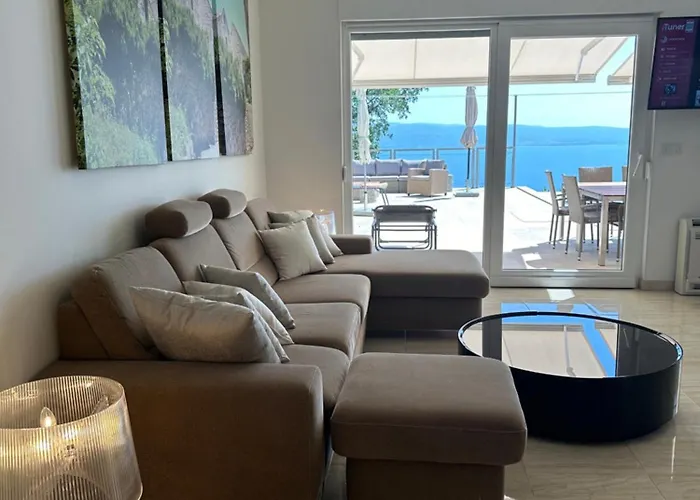 Villa Maranata-5 Stars-pool-spa-gym-free Parking-privacy