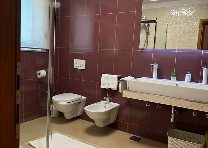 Maranata-5 Stars-pool-spa-gym-free Parking-privacy