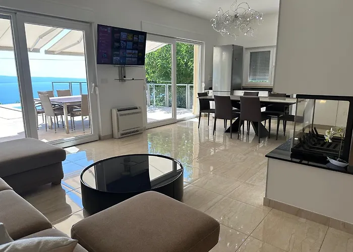 Maranata-5 Stars-pool-spa-gym-free Parking-privacy Villa Jesenice