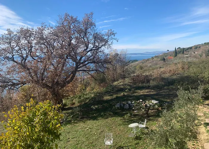 Maranata-5 Stars-pool-spa-gym-free Parking-privacy *