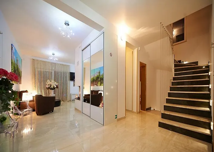 Maranata-5 Stars-pool-spa-gym-free Parking-privacy Villa *