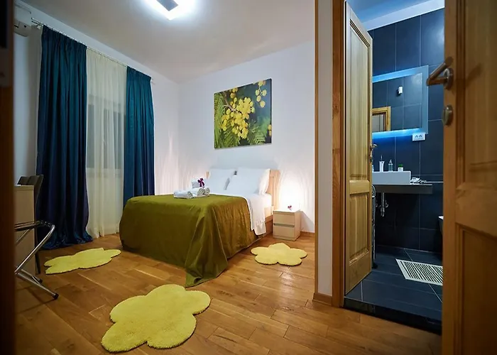 Villa Maranata-5 Stars-pool-spa-gym-free Parking-privacy