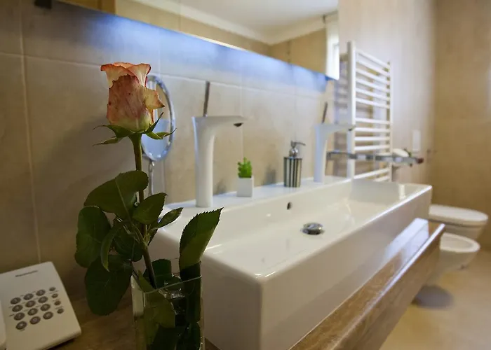 Villa Maranata-5 Stars-pool-spa-gym-free Parking-privacy Jesenice