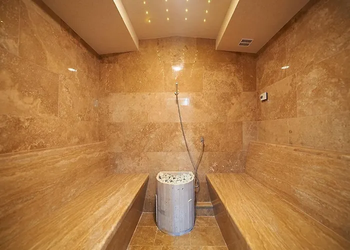 Maranata-5 Stars-pool-spa-gym-free Parking-privacy Villa